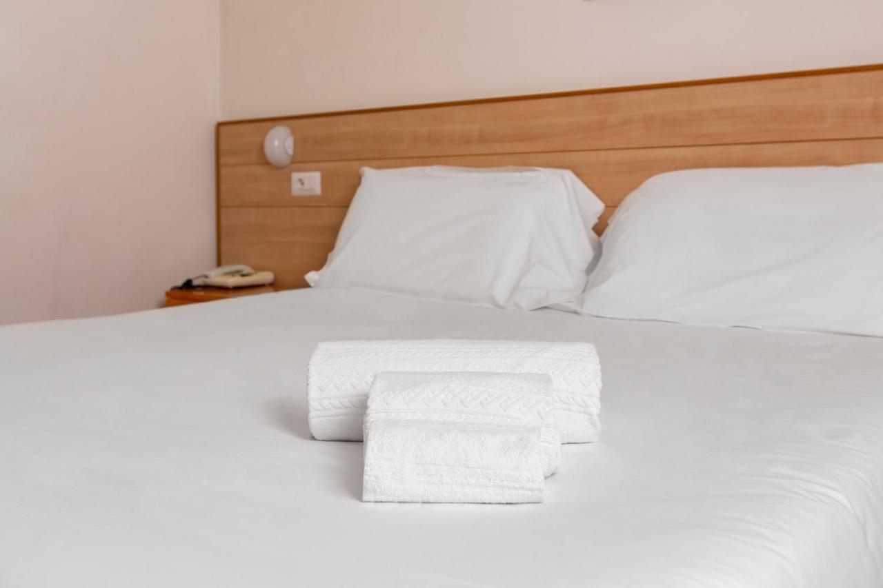 Catignano Hotel Filey Ngoại thất bức ảnh